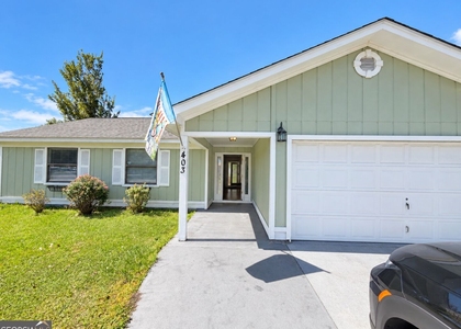 403 Fairfield Court - Photo 1