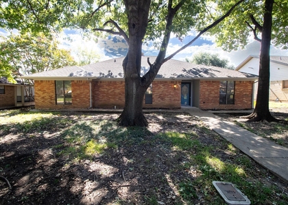 306 Partridge Run Drive - Photo 1