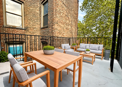 431 Columbia Street - Photo 1