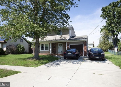 10 Sherwood Lane - Photo 1