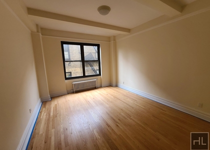 Second Avenue - Photo 1