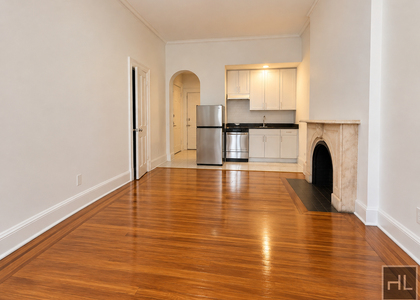 East 72 Street - Photo 1