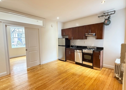 West 11th Street - Photo 1