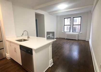 West 68 Street - Photo 1