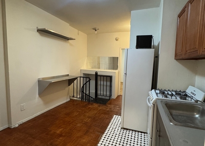 325 East 89th Street, New York - Photo 1