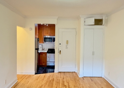 3 Avenue - Photo 1