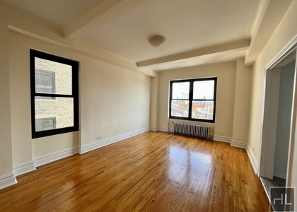Second Avenue - Photo 1