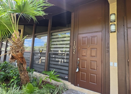 2421 N 40th Avenue - Photo 1