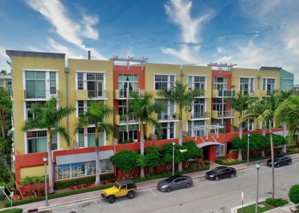 180 Ne 4th Avenue - Photo 1