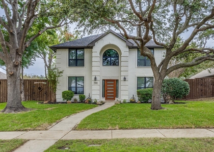 7800 Glenoaks Drive - Photo 1