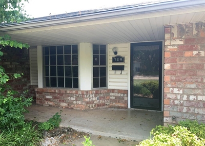 709 Reed Avenue - Photo 1