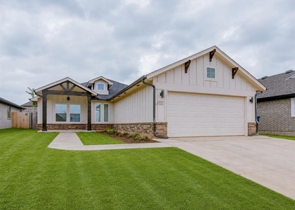 3717 Nw 177th Street - Photo 1