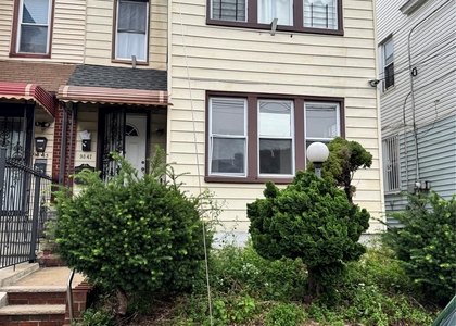 9347 202nd Street - Photo 1