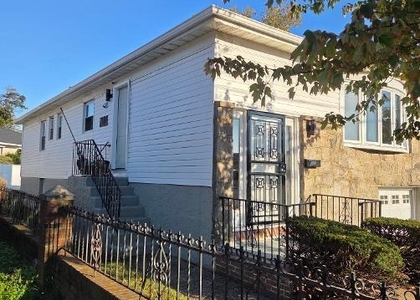 1503 Dunbar Street - Photo 1