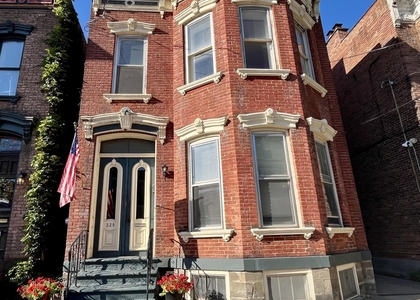 225 Green Street - Photo 1