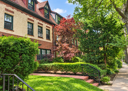 273 Burns Street - Photo 1