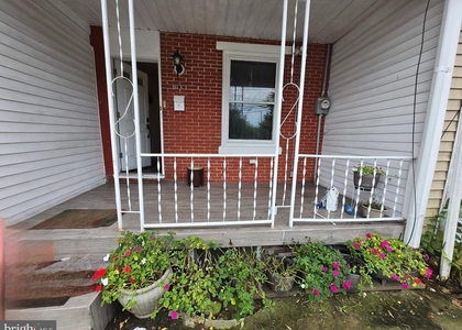 1103 Nottingham Way - Photo 1