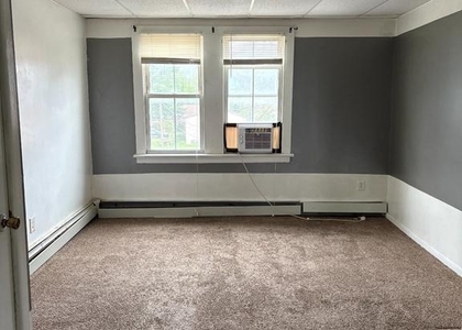 121 N Broad Street - Photo 1