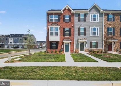 16100 Meadow Glenn Drive - Photo 1