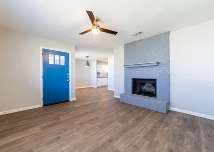 2203 E Stassney Ln - Photo 1