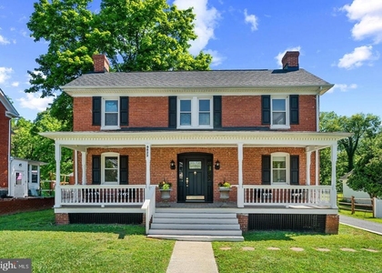 6822 Buckingham Lane - Photo 1