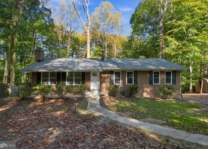 9914 Mcintosh Drive - Photo 1