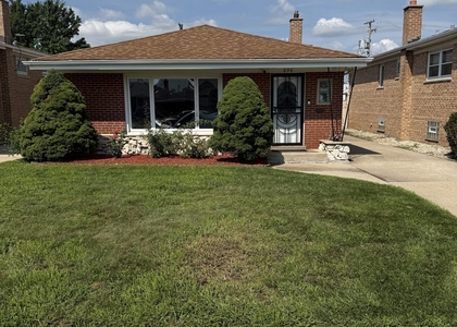 656 Saginaw Avenue - Photo 1