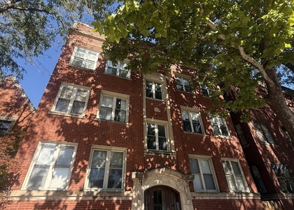 1906 W Byron Street - Photo 1