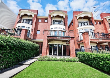1817 Houston Avenue - Photo 1