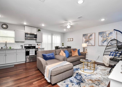 6608 Haight Street - Photo 1