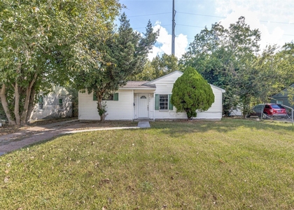 302 14th Street N - Photo 1