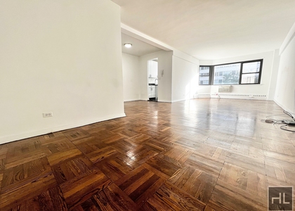 East 69 Street - Photo 1