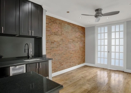 West 52nd Street - Photo 1