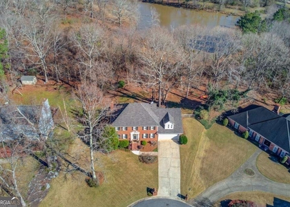 1486 Watsons Place - Photo 1