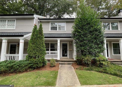 2762 Farmstead Road Se - Photo 1