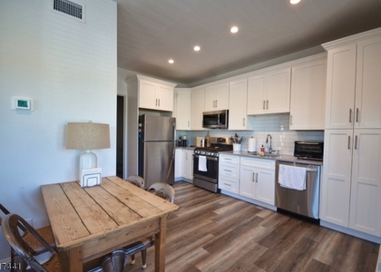 345 South Ave - Photo 1