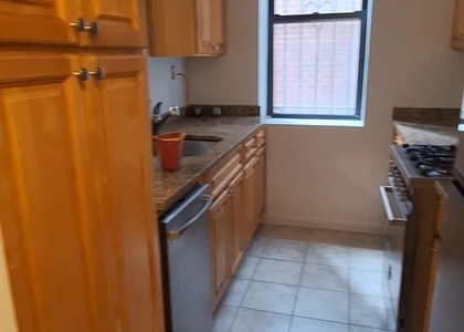 West 45 Street - Photo 1