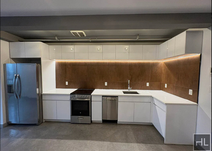 Tompkins Avenue - Photo 1