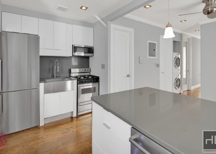 East 23 Street - Photo 1