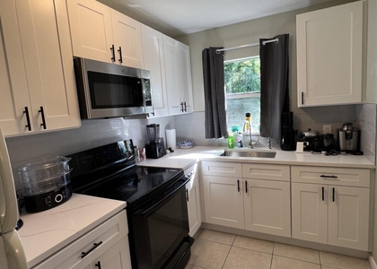 3463 Saranac Avenue - Photo 1