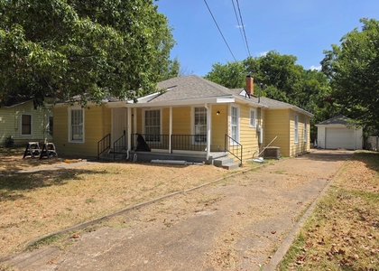 1033 N Lockhart Street - Photo 1