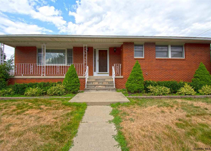 37 Carroll Avenue - Photo 1