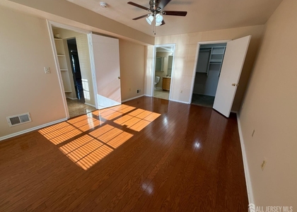 1101 Stony Brook Way - Photo 1