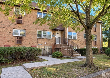 78 College Drive - Photo 1