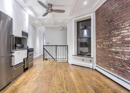 West 103rd Street - Photo 1