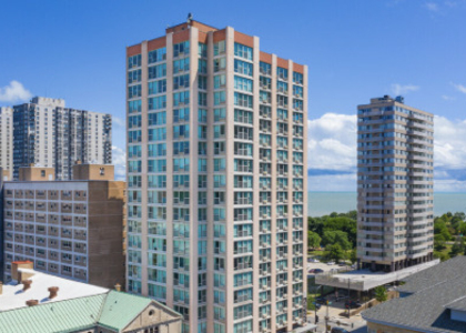 5600 N Sheridan Road - Photo 1