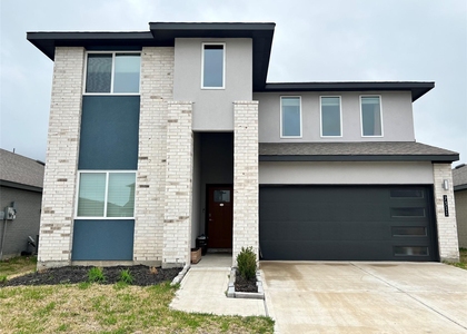 7311 Ramsgate Cliff Lane - Photo 1