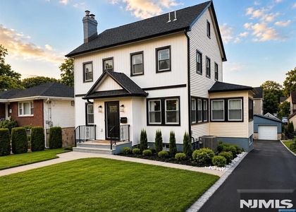 68 Cathedral - Photo 1