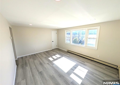228 Cleveland - Photo 1