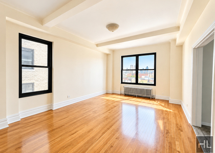Second Avenue - Photo 1